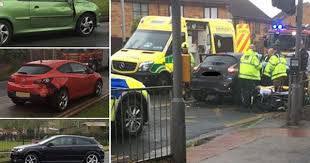 Driver Fleeing Police Crashes Into 5 Vehicles In Rawling Way Hull Vehicles Police Crash