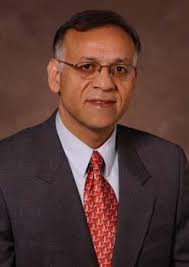 Manipulation of microspheres and microbubbles in an octagonal sonotweezers