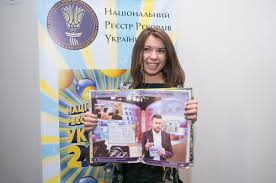 У проекті обговорюються події, що сколихнули країну, і теми, значимі для тисяч людей. Novini Shou Biznesu Ta Fotoreportazhi