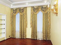 Salonlar evlerin en özen gösterildiği alanlardır. Oturma Odasinda Perdeler 2 Pencereler Iki Pencereye Perdeleri Secin Pencereleri Perdelerle Secmek Ve Tasarlamak Icin Temel Kurallar