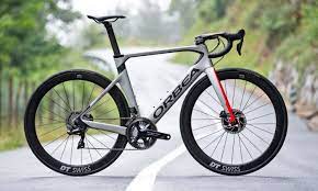 orbea updates orca aero disc road bike with more affordable sprinter options bikerumor road bike photography road bike cycling road racing bike
