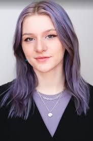 Katie Heaton's Instagram, Twitter & Facebook