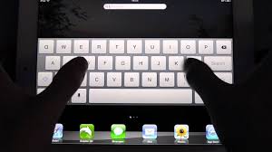 How To Split Your Ipad Keyboard Youtube