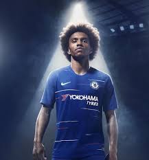Camisa Do Chelsea 2018 E 2019 Willian Com A Camisa 1 Do Chelsea Temporada 2018 2019 Camisa Do Timao Premier League Temporadas