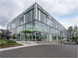 As a college student, you don't necessarily have a car. Storage Units In Portland Or At 2825 Ne Columbia Blvd Extra Space Storage