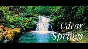 You can have bath at this spring during rain. Udear Springs Natural Spring Verna Waterfall Goa Gopro 9 Black Youtube