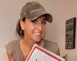 Saturday Mood.🖤 Things money can't buy: Honesty Loyalty Manners Morals  Respect Character Common sense Apologies Trust Patience Time Class  Integrity Love Values Grace Attitude Use your smile to change the world but