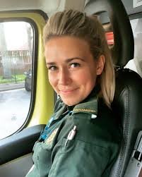 Laura Nicole (@lauratott__) • Instagram photos and videos