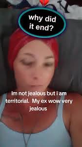 Ashley Ellingson's Instagram, Twitter & Facebook