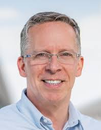 Glen Lloyd's Instagram, Twitter & Facebook