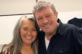 What an fabulous start to the tour last night at the Calgary Folk Club! We  had a room full of backup singers who seemed to know all the songs! Thanks  to the