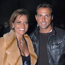 La foto scatena gli haters. Simona Ventura E Stefano Bettarini Dopo Anni Viene A Galla Un Retroscena Che Li Riguarda Da Vicino Caffeina Magazine