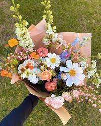 Yeℓ On Twitter In 2021 Pretty Flowers Flower Aesthetic Flowers Bouquet
