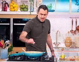 Keep veggies around longer, or give their flavor some punch. Ronnie O Sullivan Called Out For Odd Technique As He Cooks Curry On This Morning Irish Mirror Online