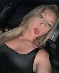 Aubree Freeman's Instagram, Twitter & Facebook