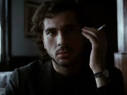 Se llama oliverio y es un treintañero que lleva una existencia bohemia, en la que disfruta de la compañía de sus amigos, cambia versos por monedas y se recrea en la. El Lado Oscuro Del Corazon Poemas