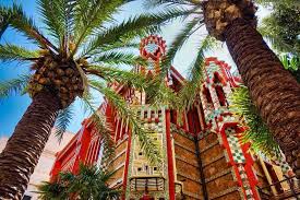 Catalonia and barcelona has become one of the first tourist destination of spain, it has everything to please the majority of visitors : Barcelona Stadtetrip Die Coolsten Sehenswurdigkeiten Insider Tipps