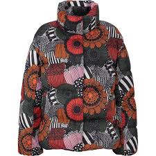 This Uniqlo X Marimekko Puffer Cocoon Coat Looks Like A Work Of Art In 2020 French Women Style Cocoon Coat Marimekko