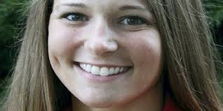 College spotlight: Hadley Swartz, Bayleigh Hoffman take to sand at ULM