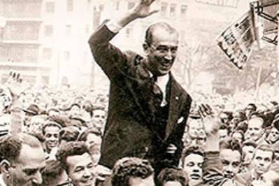 Juscelino Kubitschek (1902-1976) - TV Senado