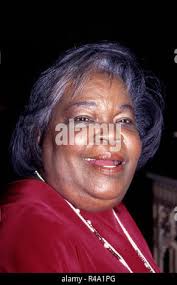 FILE PHOTO*** Vernita Lee, mother of Oprah Winfrey, has passed away at age  83 Vernita Lee and Vernon Winfrey at the Academy Of Television Arts and  Sciences Hall Of Fame Walt Disney