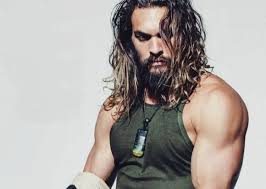 See more ideas about mens hairstyles, long hair styles, haircuts for men. L Uomo Con I Capelli Lunghi E Di Moda Nel 2019 Affascinante E Sensuale