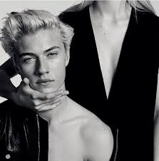 Lucky Blue Smith Millions Follow The 16 Year Old Mormon Male Model On Social Media Photos Lucky Blue Lucky Blue Smith Lucky Smith