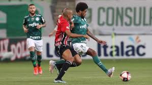 Entradas violentas por parte dos jogadores e confusões generalizadas entre as torcidas. Palmeiras Vs Sao Paulo Where To Watch The Paulistao Final The Referees And The Squad