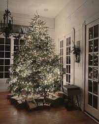 Joanna Gaines On Twitter Beautiful Christmas Farmhouse Christmas Decor Christmas Decorations Rustic