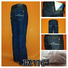 Antara warna yang menjadi pilihan ialah biru gelap dan hitam, sesuai ke. Seluar Jeans Berjenama Quick Silver Line Emas Terlaris Boot Cut Code Lx176 Kain Biru Gelap Cantik Mcm Levis 501 Butik Butang Lelaki Punya Saiz 28 10 Helai 29 22 Helai 30 16 Helai 31 23 Helai 38 5 Helai Harga Rm140 Facebook