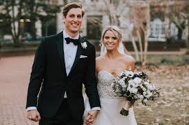 This is a review on the everlasting wedding dress crochet pattern from annie's catalog. A Four Seasons Hotel Philadelphia Wedding Filled With Holiday Cheer