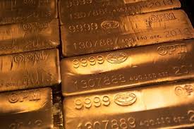 Precious Gold Steady As Weaker Dollar Offsets Increased Risk