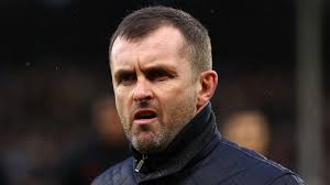 Duane Holmes', 'Chris Martin'