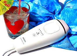 Als simple und effektive methode zur dauerhaften haarentfernung ist die ipl haarentfernung bei vielen bist du kurz davor ein ipl gerät für zuhause zu kaufen, solltest du unbedingt abklären, ob. Philips Lumea Essential Ipl Dauerhafte Haarentfernung Fur Zuhause