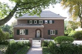 Das Haus Wellesen Liegt Im Hamburger Stadtteil Nienstedten Es Wurde 1934 Vom Architekten Carl Hermann Als Einfam Architektur Haus Architektur Haus Architektur