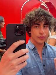 experiencing the world of la beauté @louisvuitton with mother  @patmcgrathreal 💄, #louisvuitton #LVbeauty