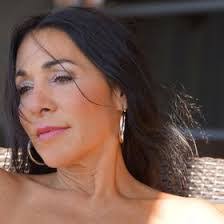 Paula Tucker's Instagram, Twitter & Facebook