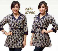 25+ model baju batik kantor wanita berjilbab dengan kombinasi tunik dan polos dengan style modern, casual & elegan dan cocok untuk orang gemuk terbaru 2021 . 12 Model Baju Batik Kantor Wanita Modern