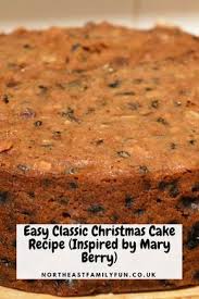 One of the delicious desserts that mary whipped up was a christmas meringue, clementine and white chocolate roulade. Easy Classic Christmas Cake Recipe Inspired By Mary Berry Christmas Cake Recipes Xmas Cake Recipes Easy Christmas Cake Recipe