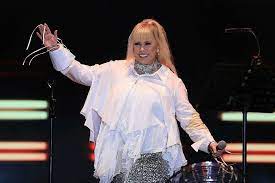 Zerrin özer (born 4 november 1957) is a turkish pop singer. S57gwwps0ee 9m