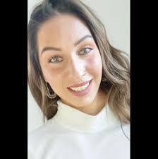 Shannon Denault's Instagram, Twitter & Facebook