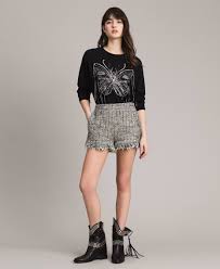 Maybe you would like to learn more about one of these? Short En Tweed Orne De Franges