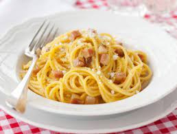 Sono molti i piatti della tradizione culinaria italiana che si sono conquistati un posto di rilievo varcando i confini nazionali, per merito del loro gusto intenso, della genuinità e della freschezza degli ingredienti utilizzati. Le 10 Migliori Ricette Di Primi Piatti Italiani Sale Pepe