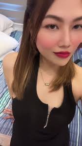 Stylish Black Top Styling Ideas for Women