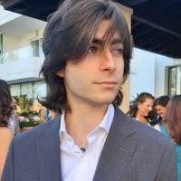 90+ perfiles de «Vaquer»