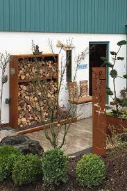 Kaminholzlregal Stele Hochbeete Aus Cortenstahl Cortenstahl Feuerholz Metall Design