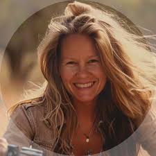 ❌❌ Tävlingen är avslutad❌❌ Rätt svar är 241st 💪 Vinnare är: Chrisse Stick  Liza 🎉🥳 Som gissade närmast 👍 ————————————————————————— 🍫TÄVLINGSDAGS🍫  Vinn en stor chokladkaka😍 Hur många Marabou kaka Movie Night har