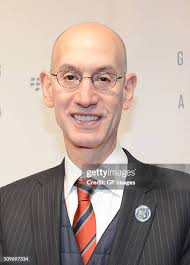 Television Journalist Dwight Drummond and Janice Drummond attends... News  Photo