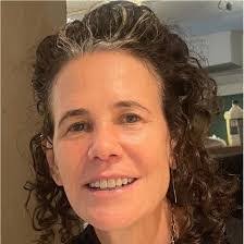 Vivian Lew's Instagram, Twitter & Facebook