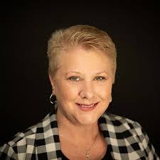 Nancy Cleveland's Instagram, Twitter & Facebook